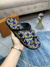 Picture of LV Slippers _SKU549983135232020